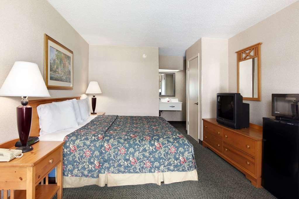 Clarion Inn & Suites 플로랑스 외부 사진